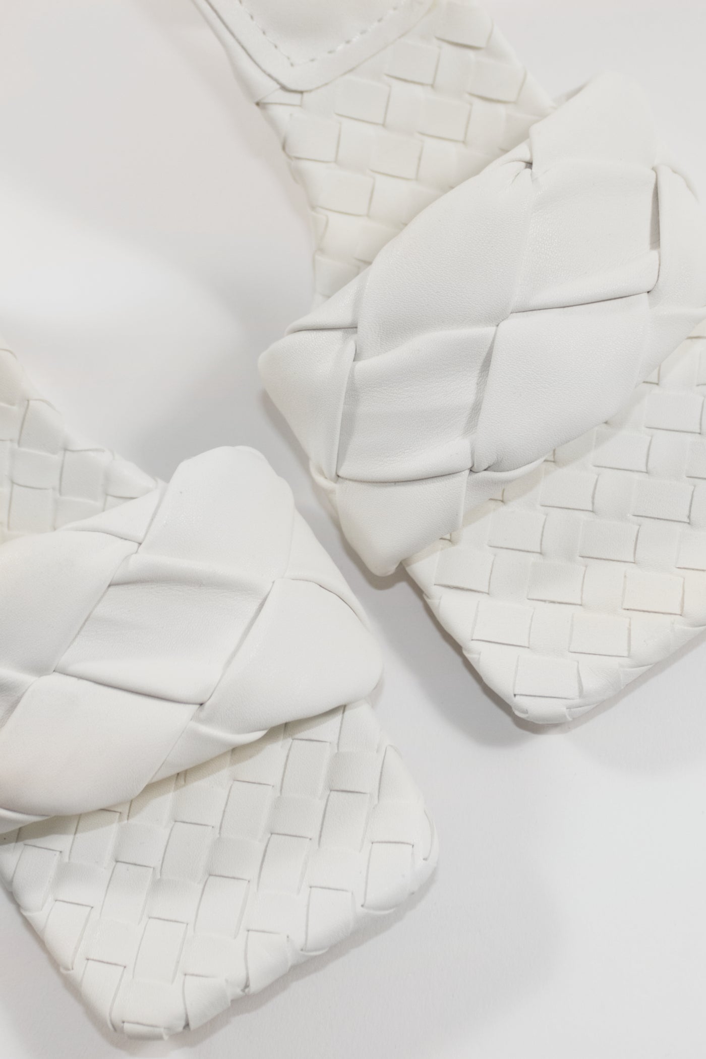 ICON - WHITE