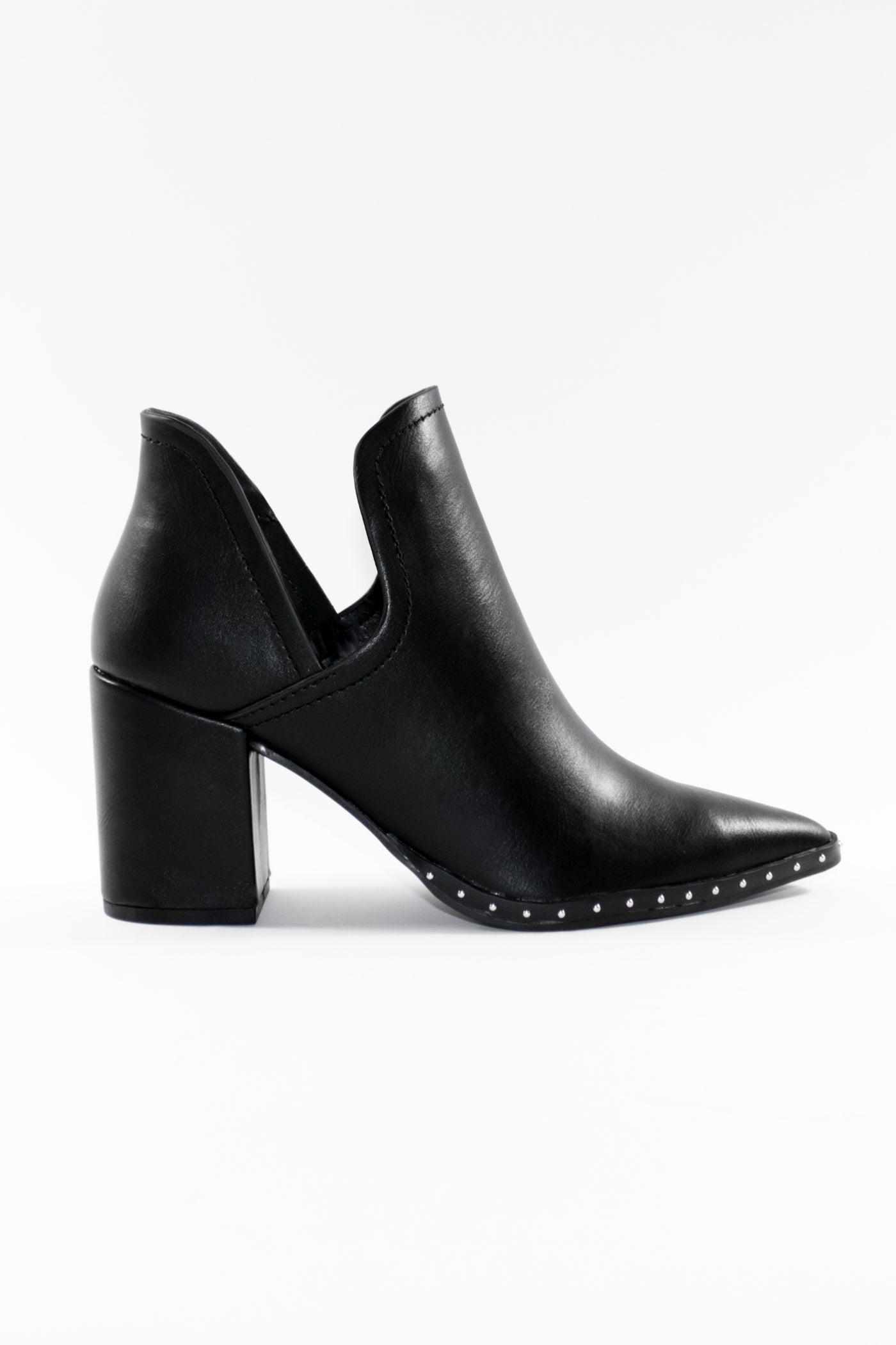 STUDDED - BLACK